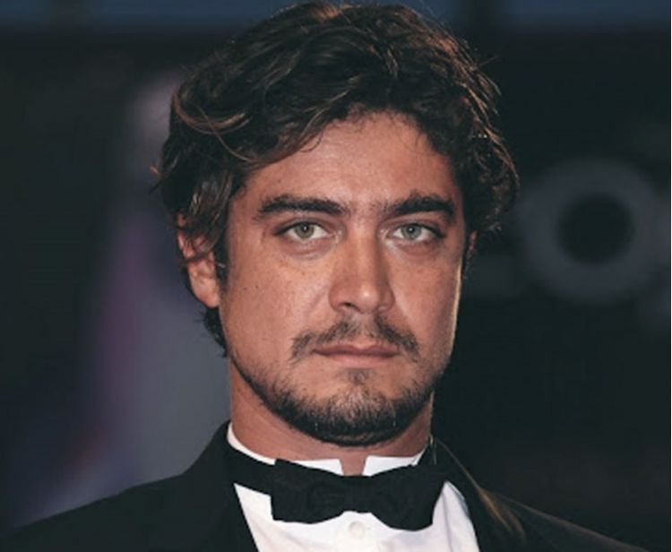 Riccardo Scamarcio 1 min 4d67b